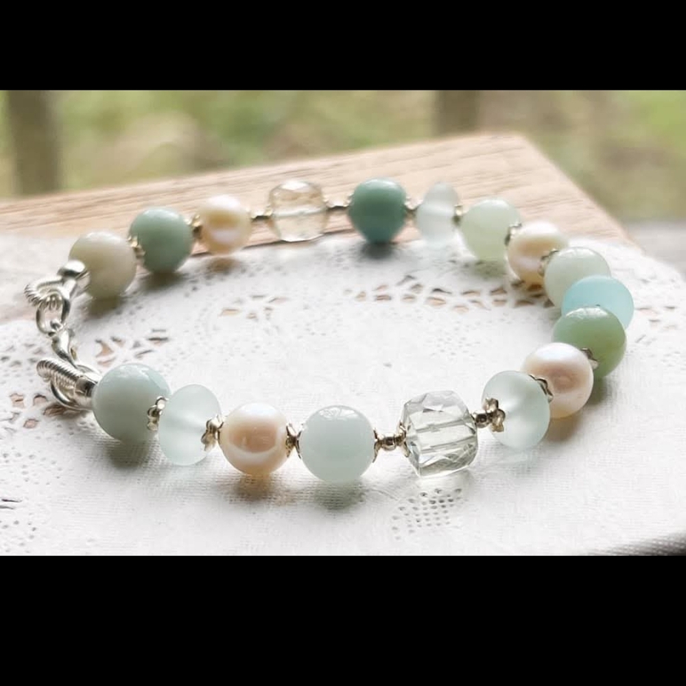 🩵Elegant Beaded Bracelet with Pearls